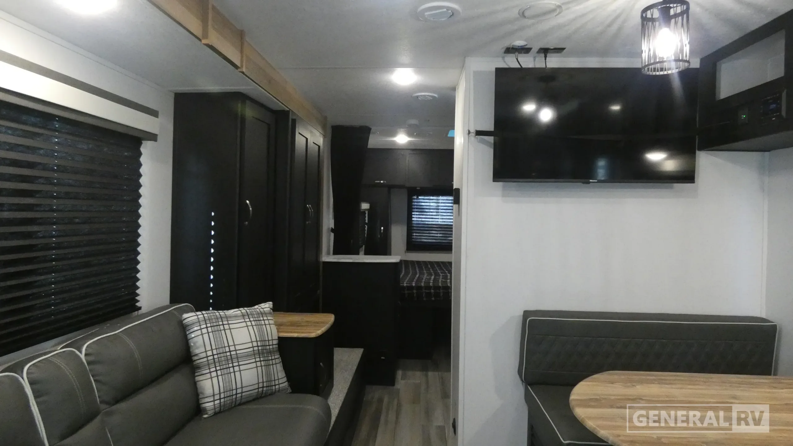 2024 Coachmen Freedom Express Ultra-Lite 246RKS for Sale