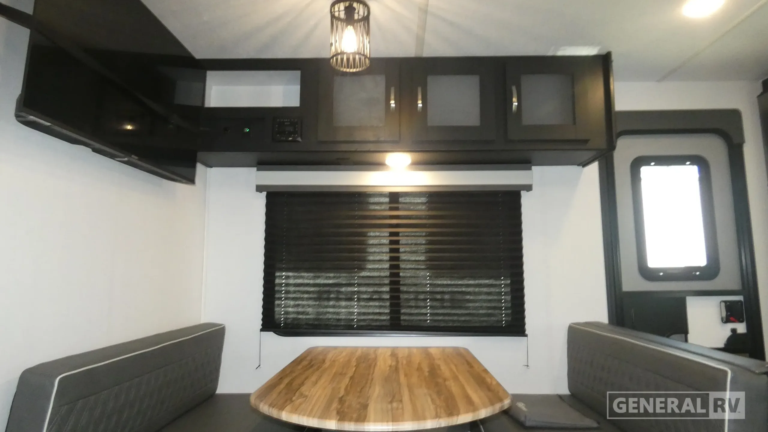 2024 Coachmen Freedom Express Ultra-Lite 246RKS for Sale