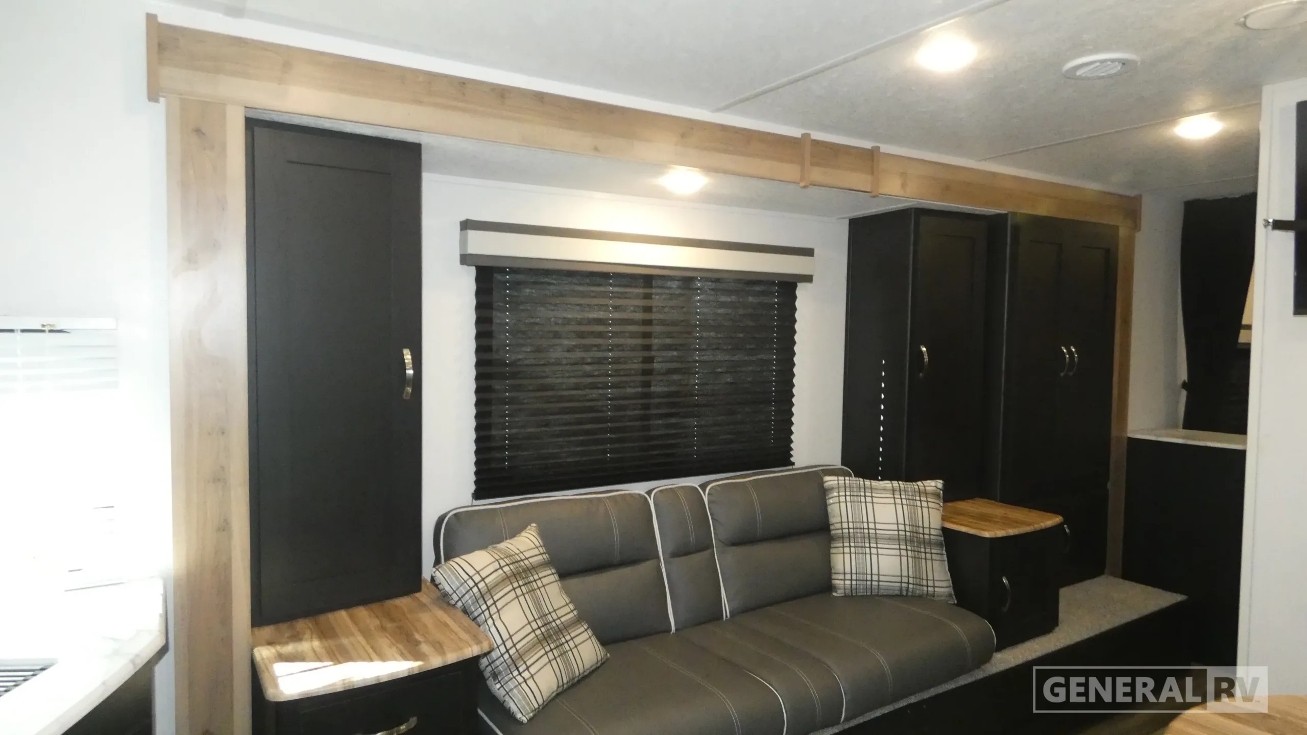 2024 Coachmen Freedom Express Ultra-Lite 246RKS for Sale