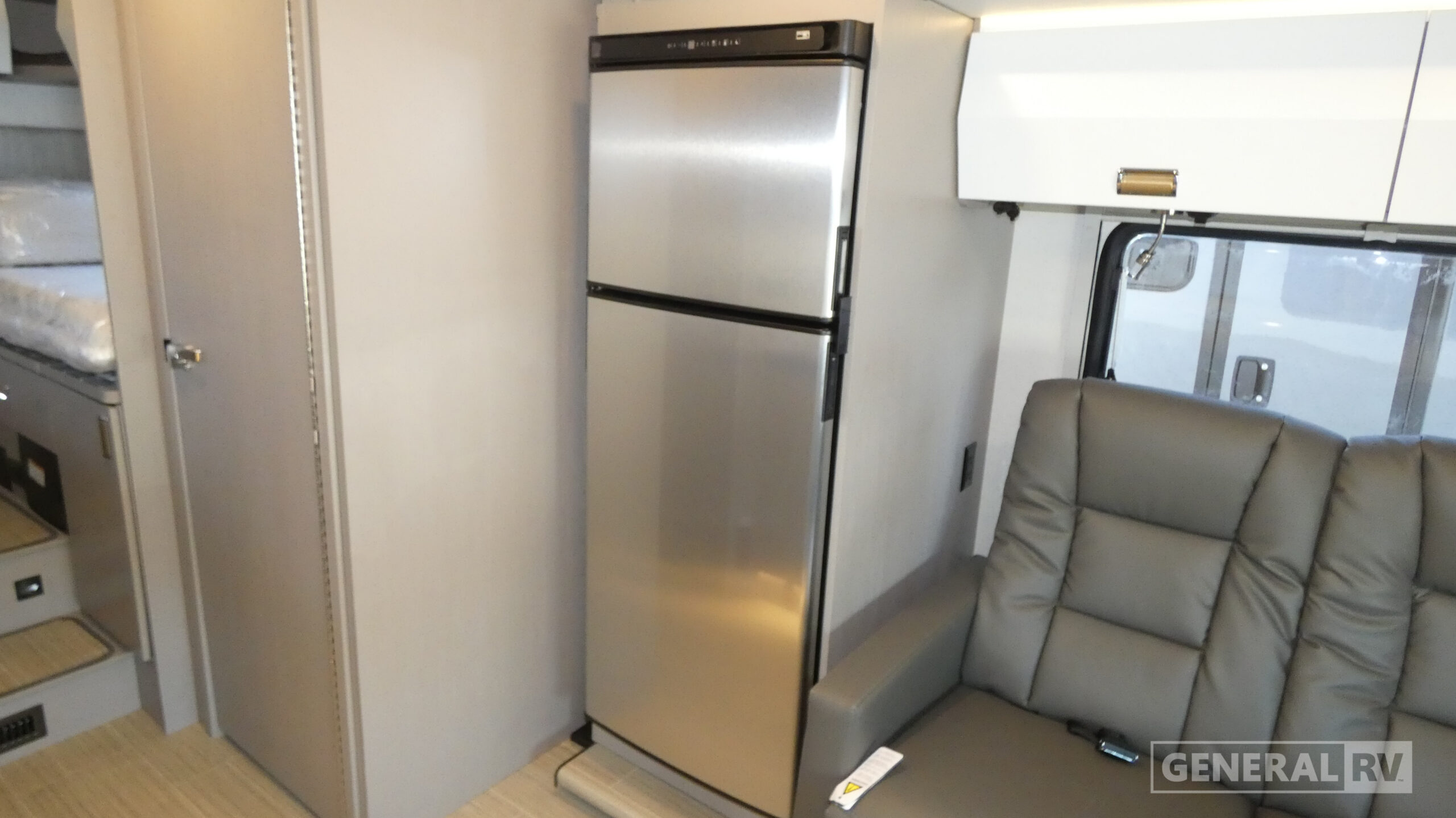 Navion 24R/24R/2027 image-13