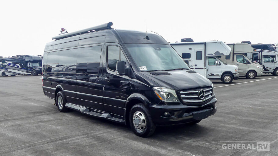 2019 COACHMEN 24T
