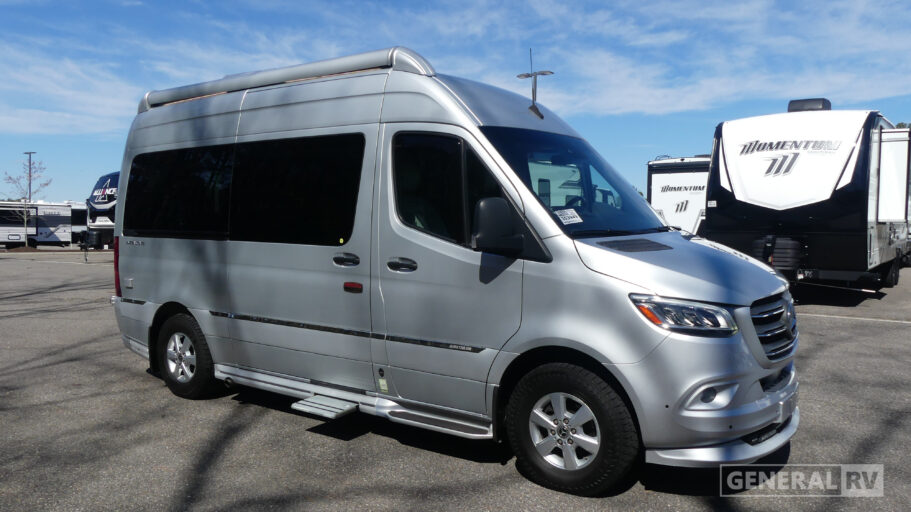 2020 Airstream 19