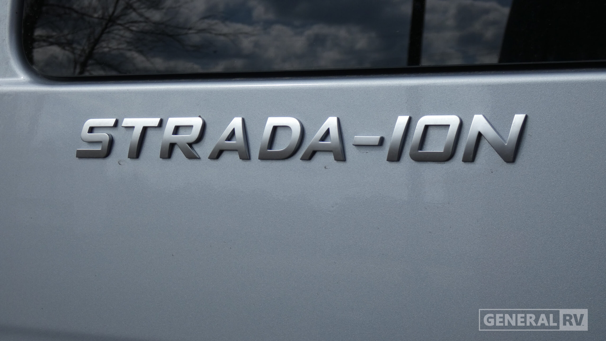 2027 Strada-ion