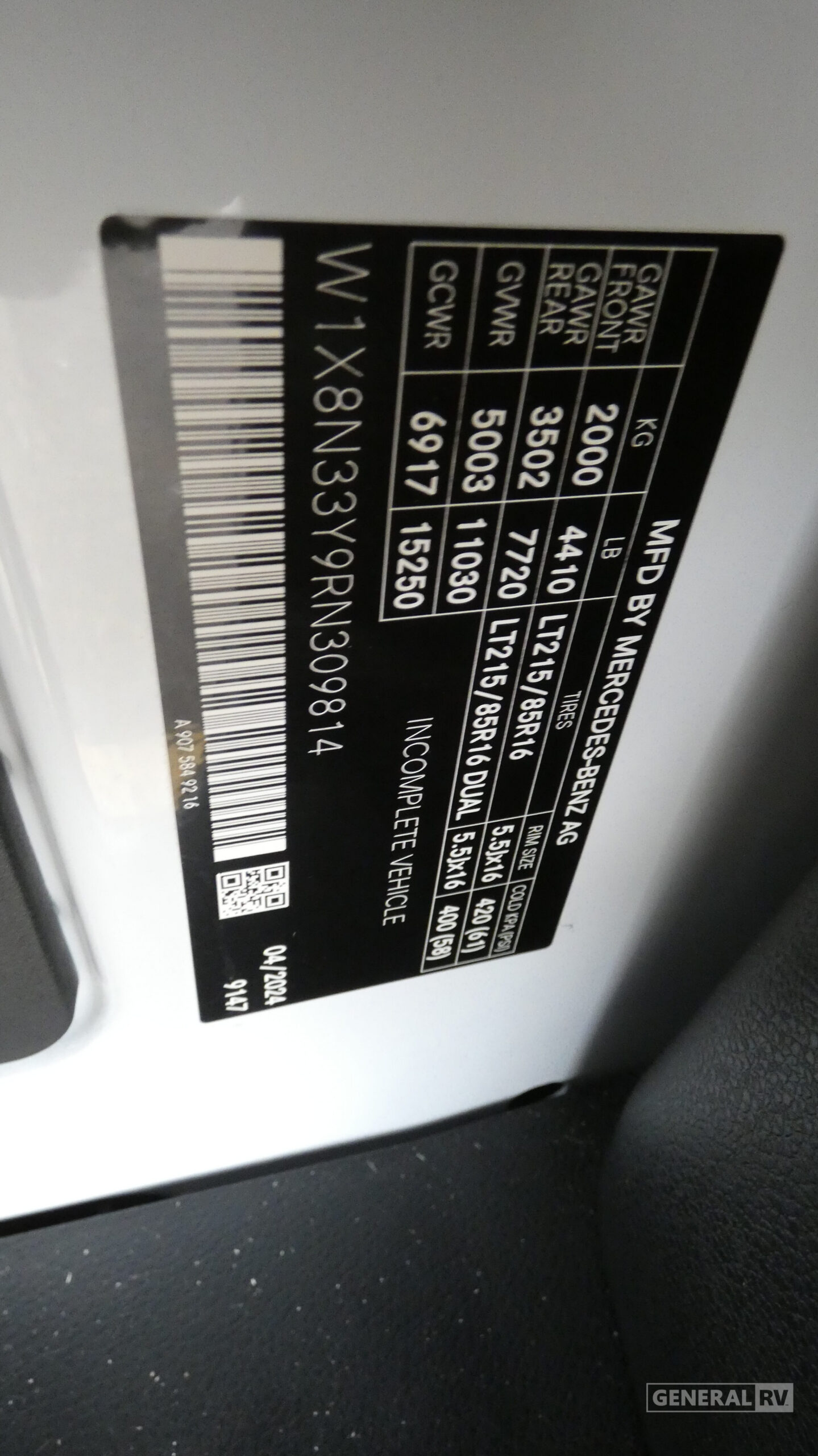 Used 2026 Dynamax Isata 3 Series 24SSSFXM for sale in North Canton, OH