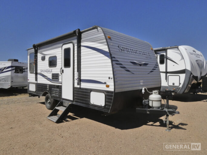 2021 KEYSTONE 1750RD