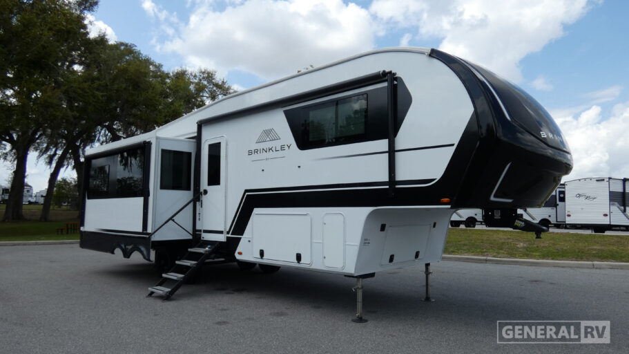 2024 BRINKLEY 3100