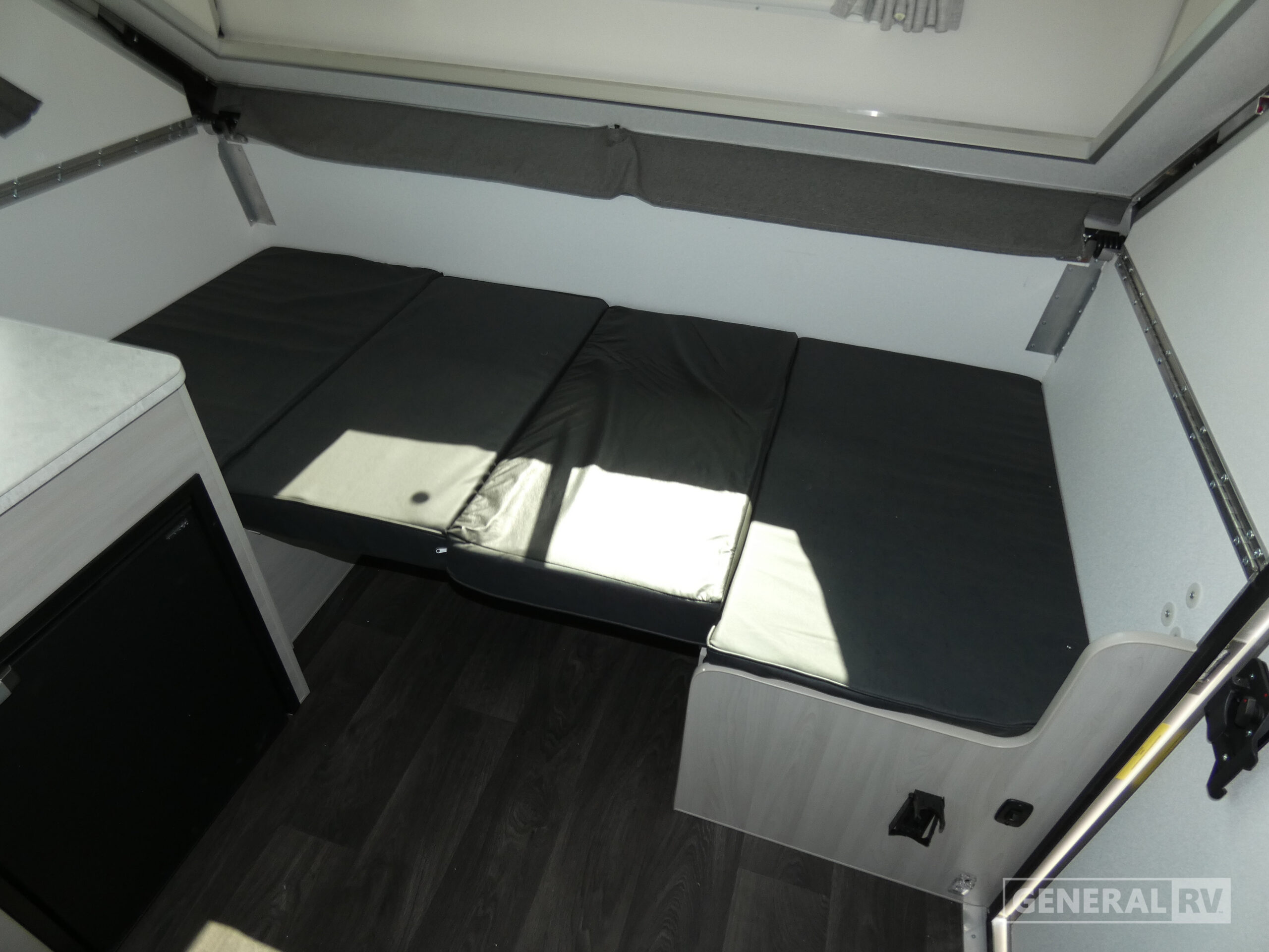 2026 Aliner Expedition Rear Sofa for Sale