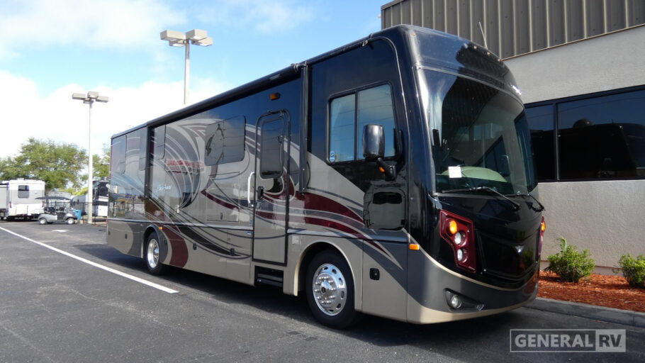 2018 FLEETWOOD 33D