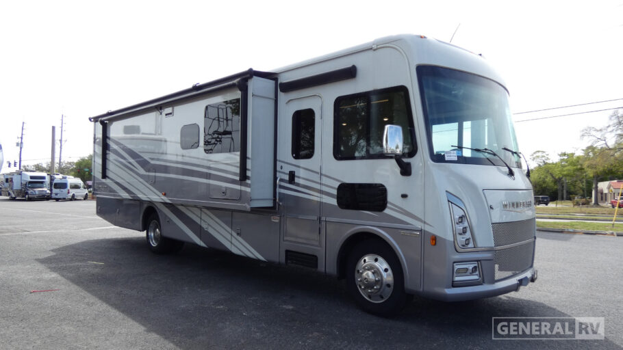 2025 WINNEBAGO 36Z