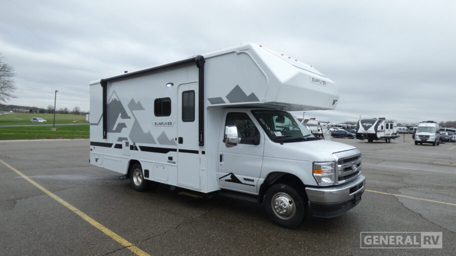 2027 WINNEBAGO 22RS
