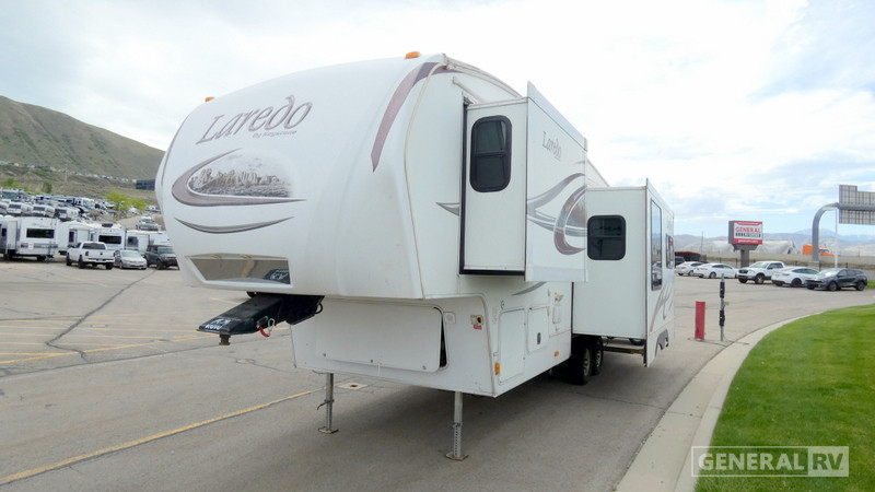 2011 KEYSTONE 266RL