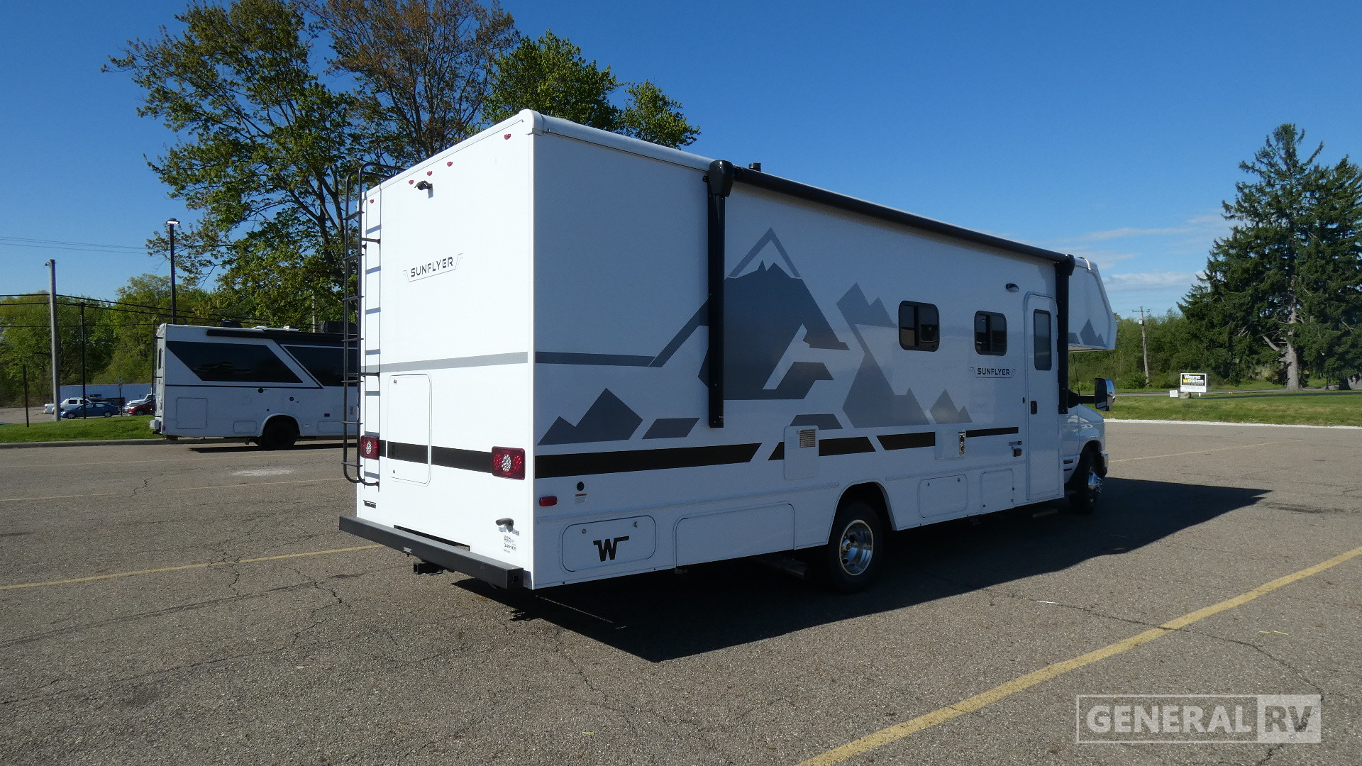 2027 Winnebago Sunflyer 28MB for Sale