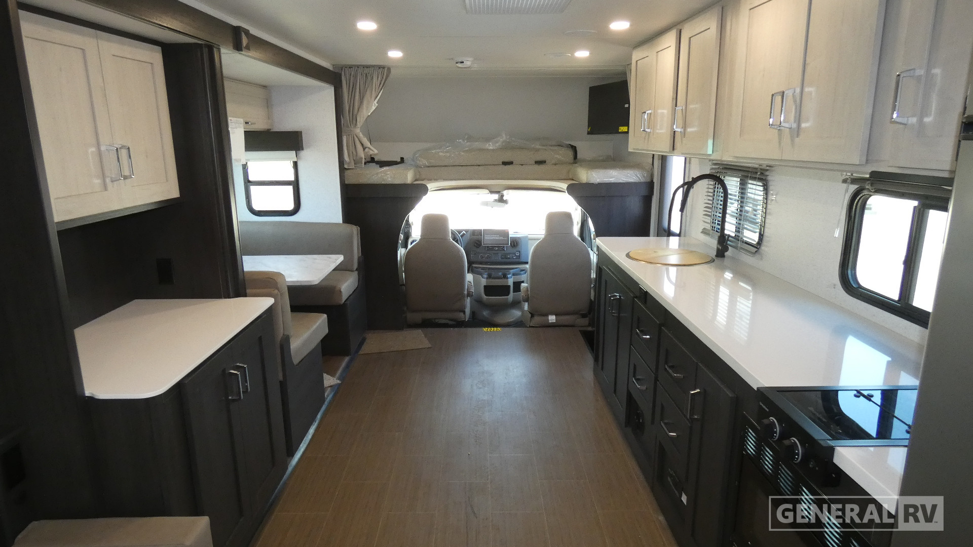 2027 Winnebago Sunflyer 28MB for Sale