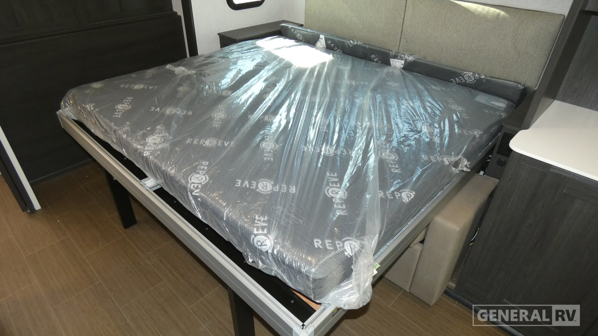 2027 Winnebago Sunflyer 28MB for Sale