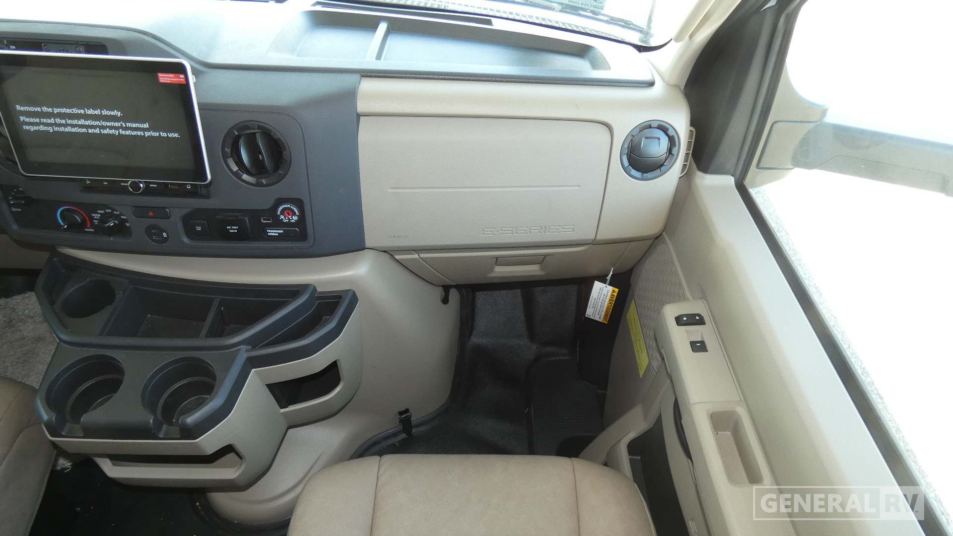 2027 Winnebago Sunflyer 28MB for Sale