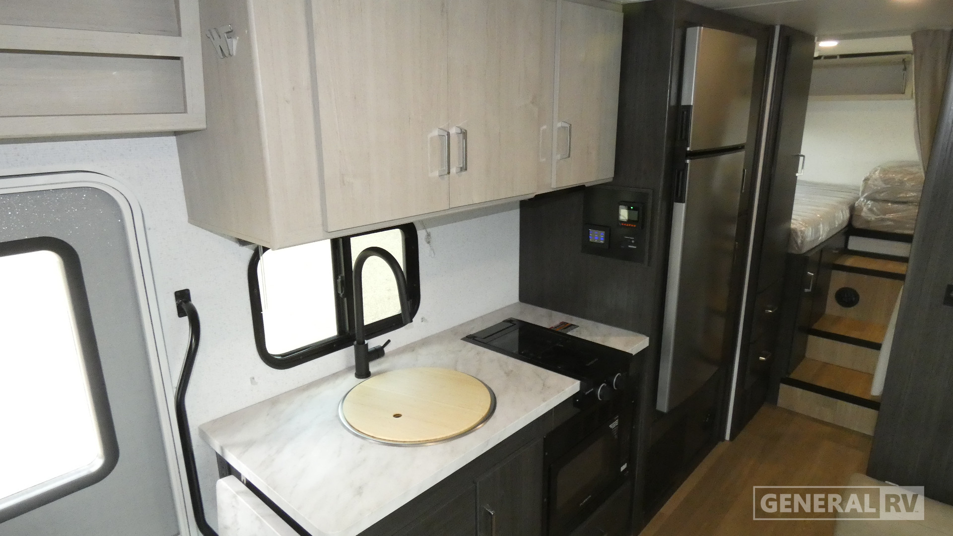 2027 Winnebago Sunflyer 24GG for Sale