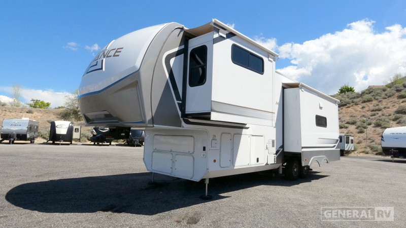 2025 Paradigm 310RL for sale on Searchshop