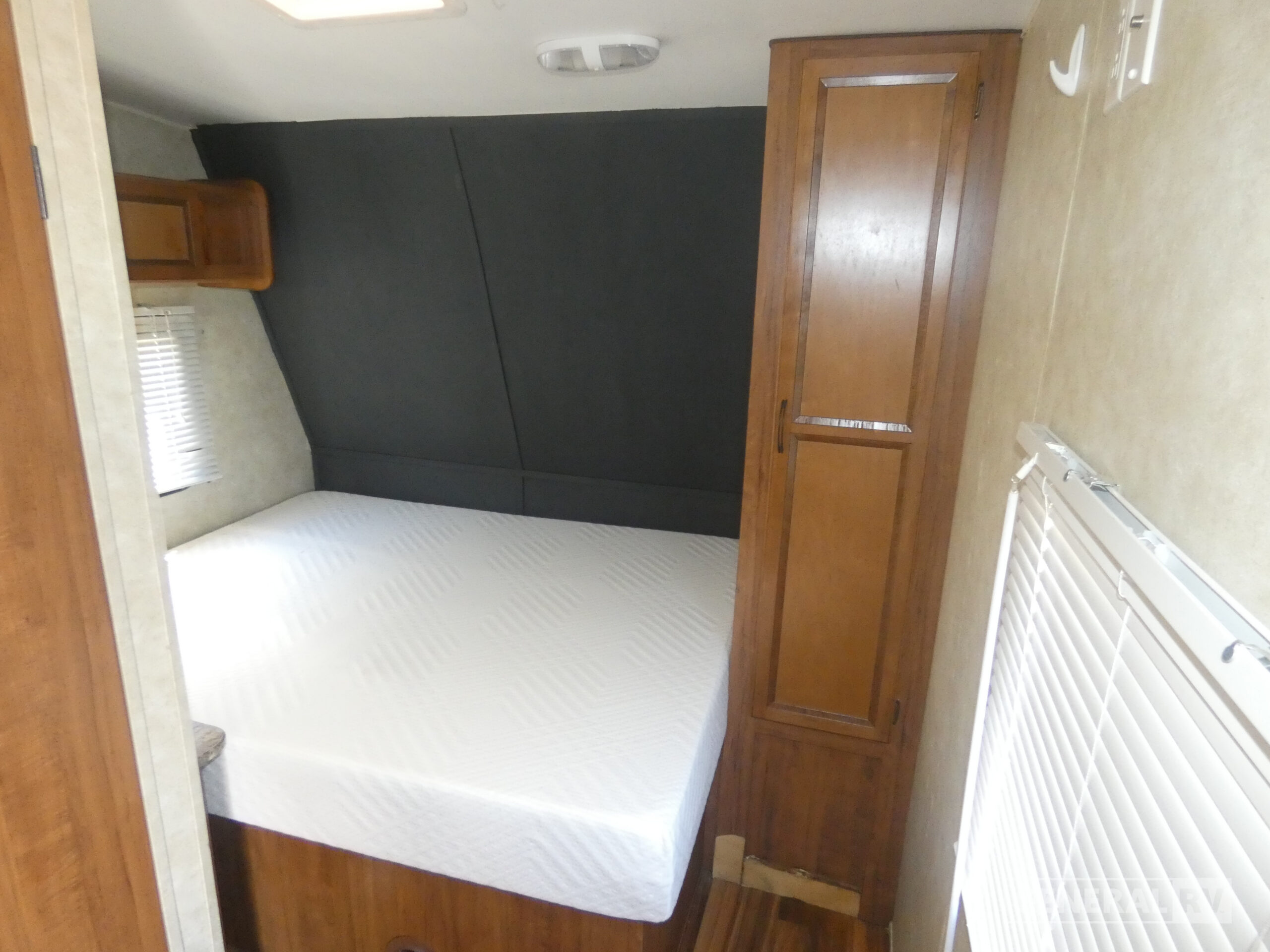 2015 Gulf Stream TRACK AND TRAIL 24RTH for Sale