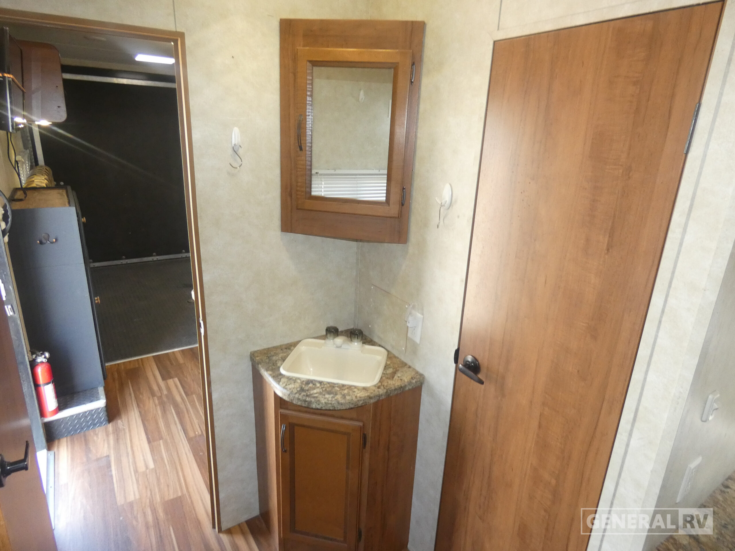 2015 Gulf Stream TRACK AND TRAIL 24RTH for Sale