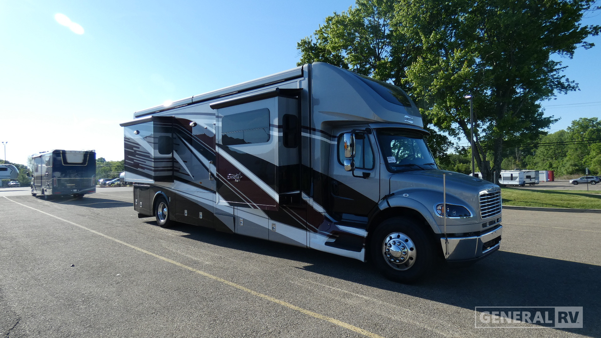 2023 Newmar Super Star 3727 for Sale in North Canton, OH