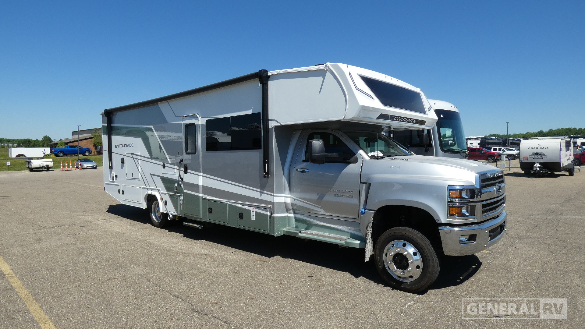 2026 Coachmen Entourage 330DS for Sale in North Canton, OH