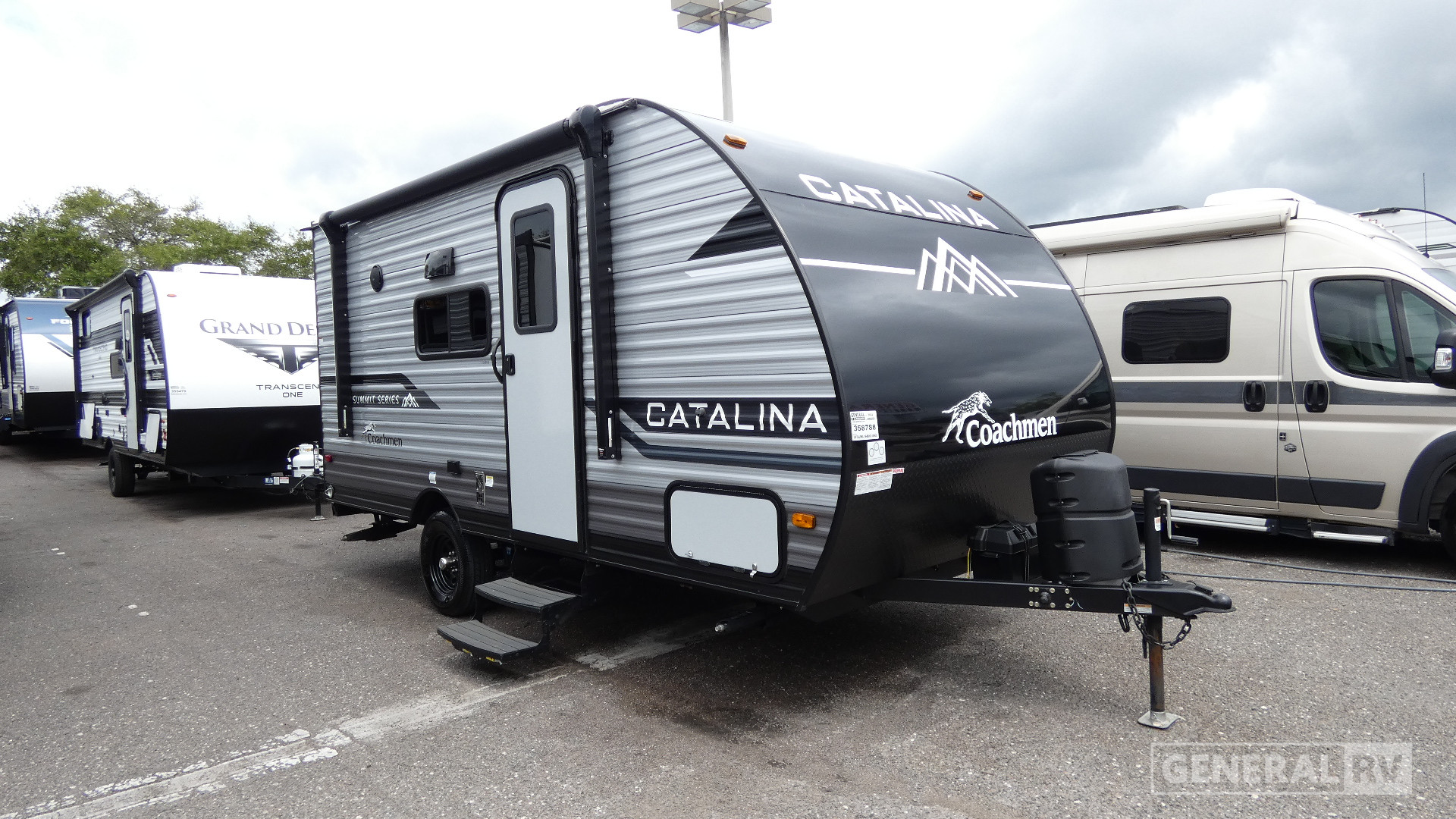 2024 Coachmen Catalina Summit Series 7 164BHX