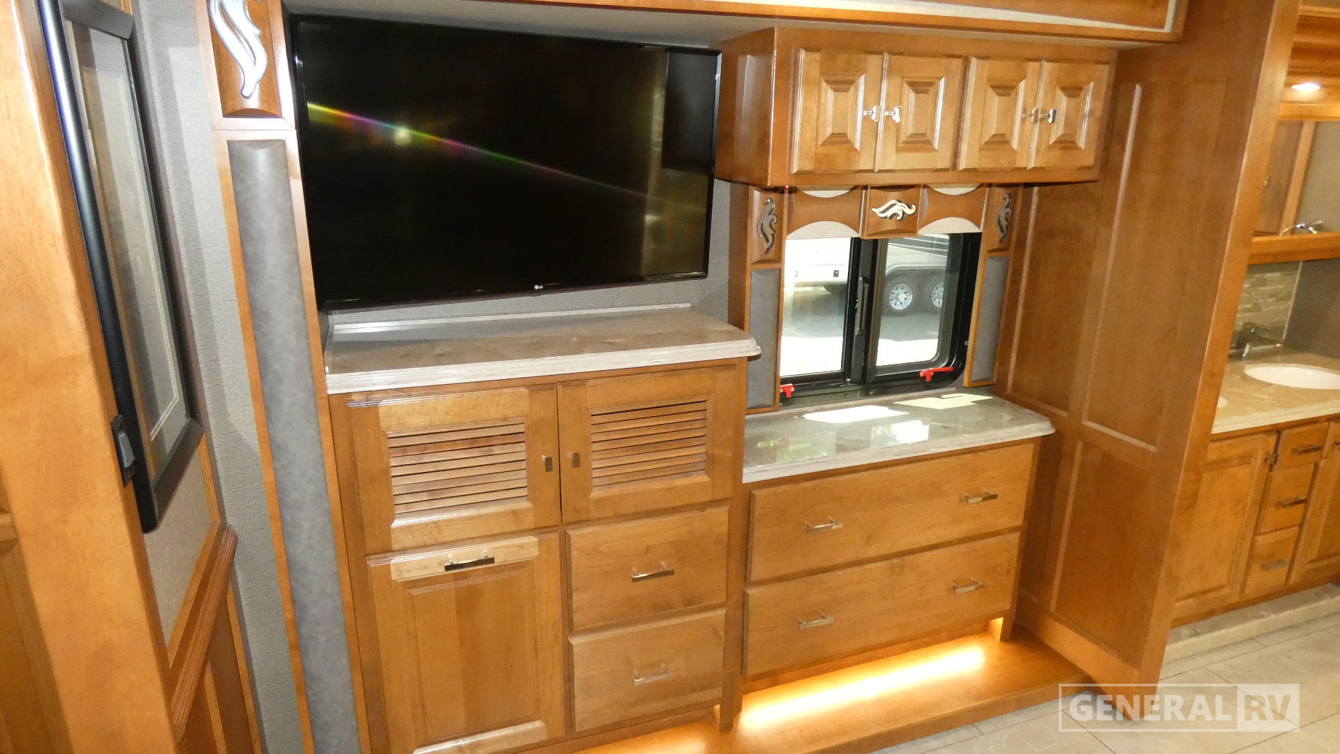 2018 Tiffin Motorhomes Phaeton 40 IH for Sale