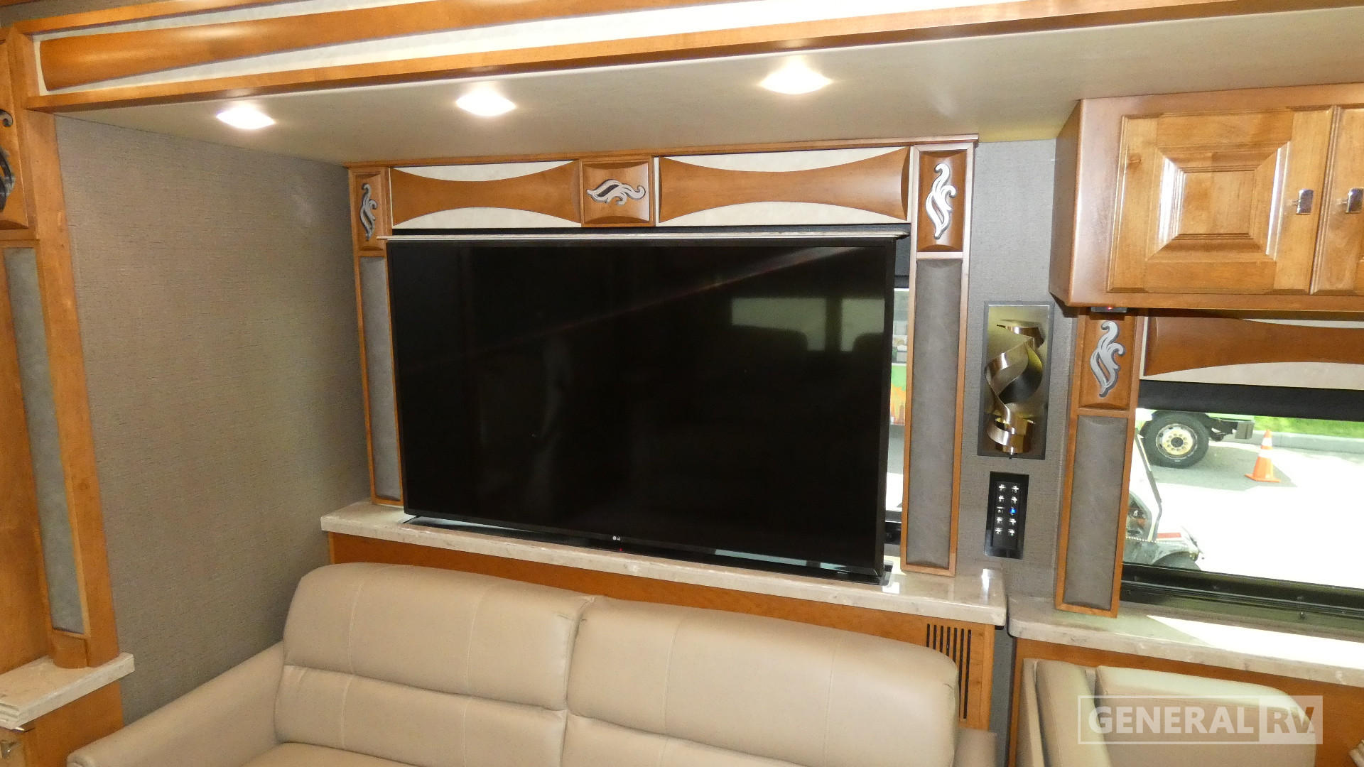 2018 Tiffin Motorhomes Phaeton 40 IH for Sale