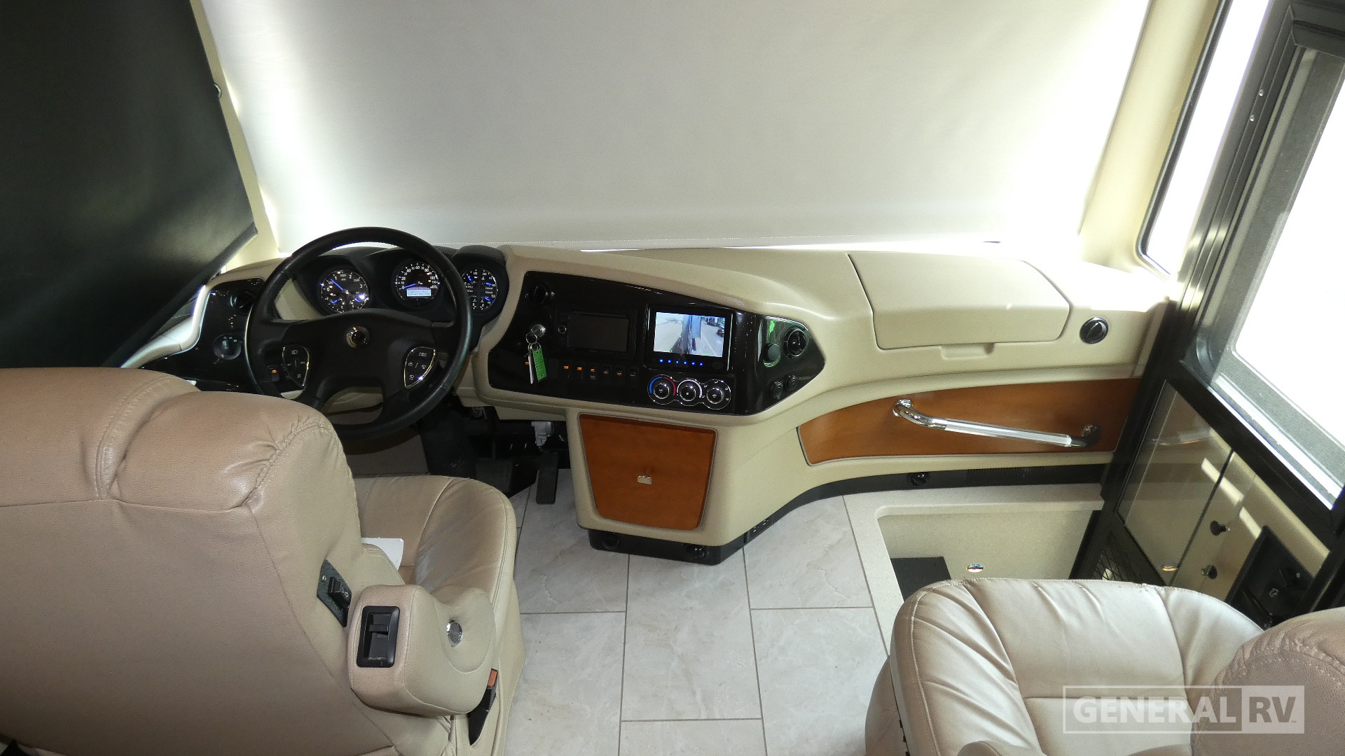 2018 Tiffin Motorhomes Phaeton 40 IH for Sale