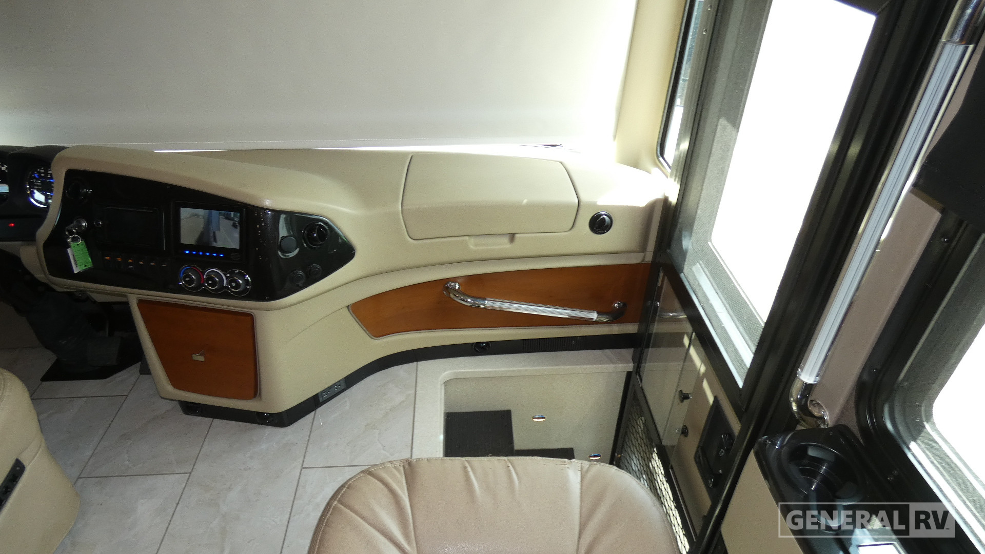 2018 Tiffin Motorhomes Phaeton 40 IH for Sale