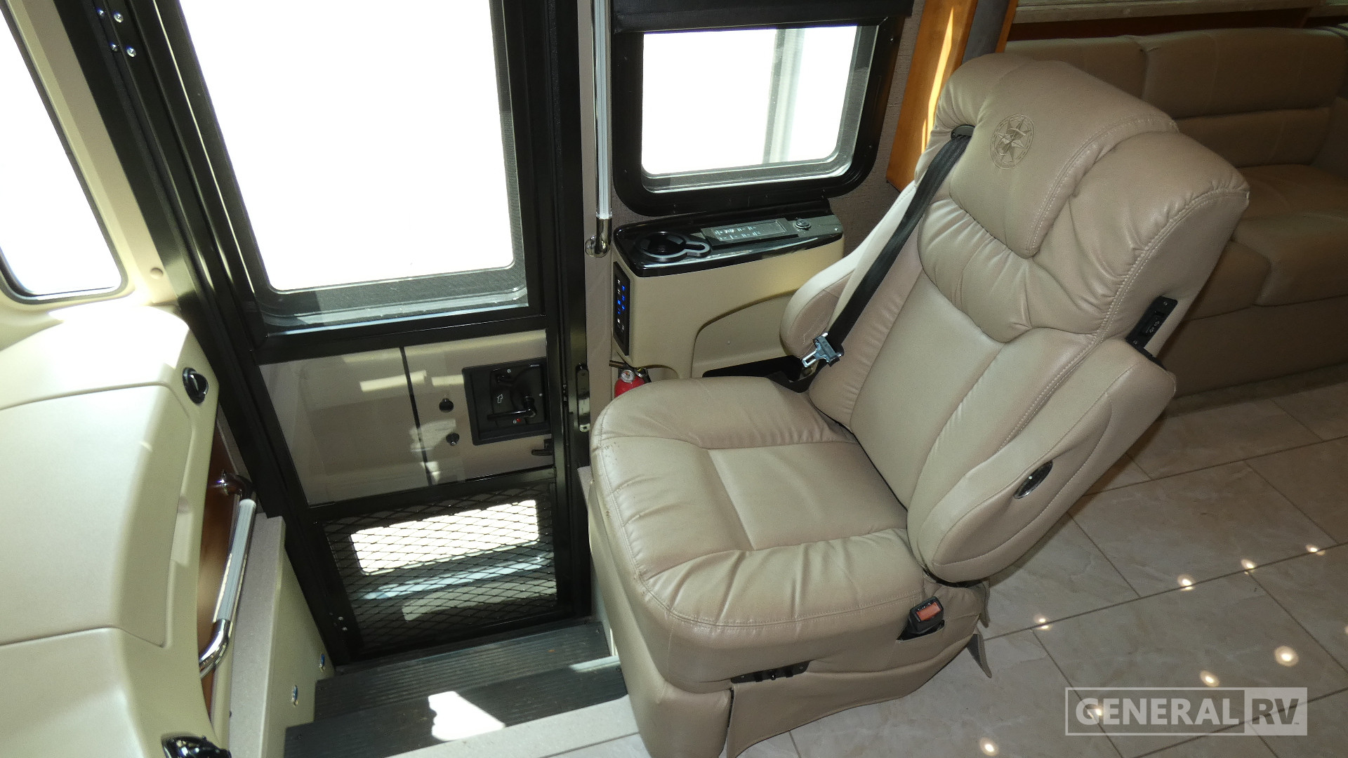 2018 Tiffin Motorhomes Phaeton 40 IH for Sale