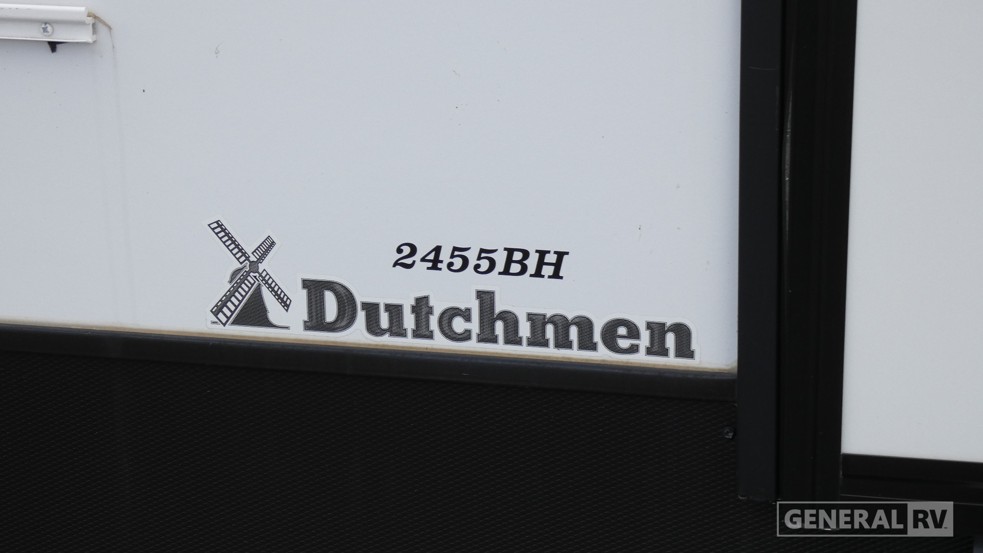 2023 Dutchmen Coleman Light 2455BH for Sale