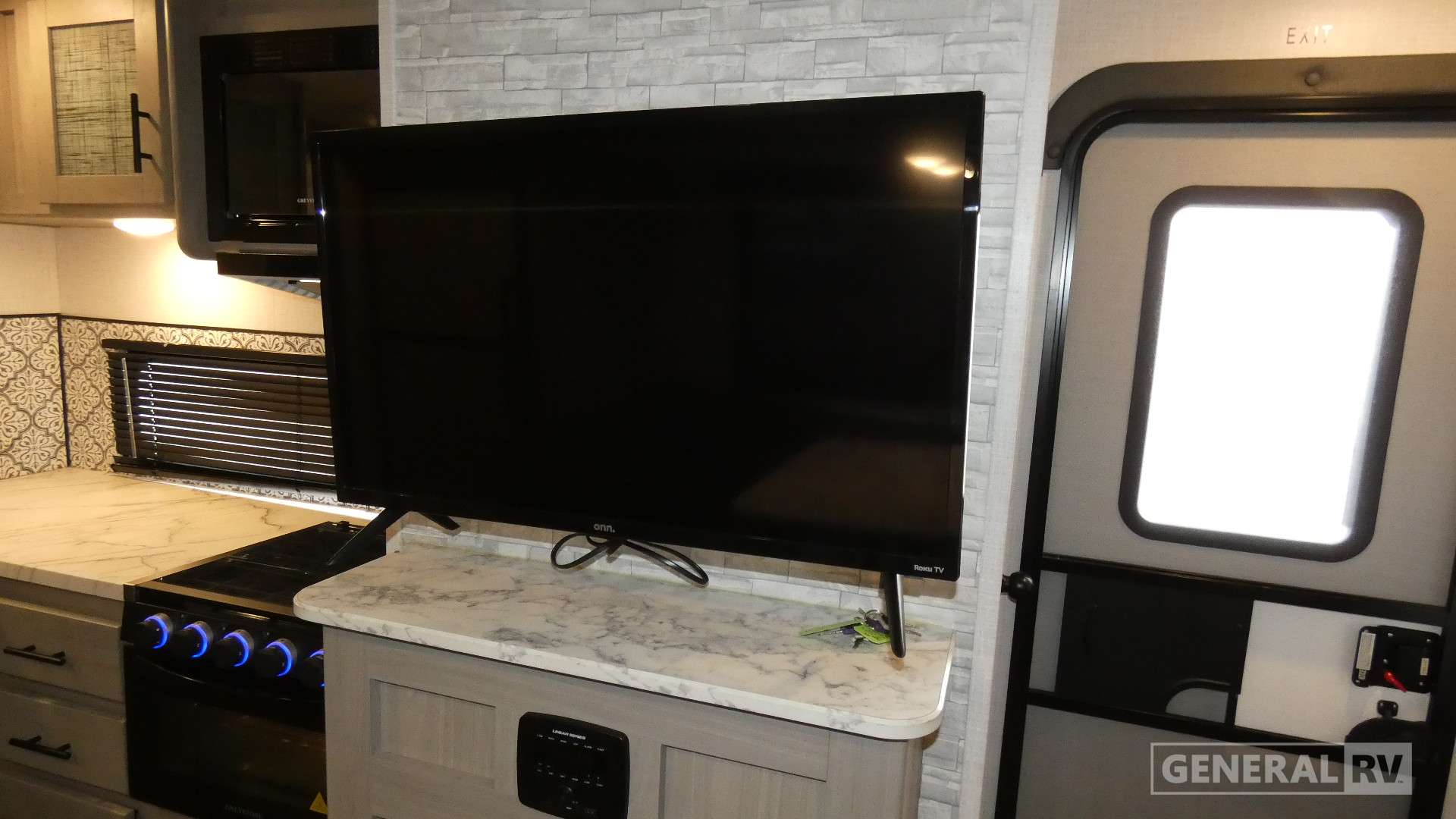 2023 Dutchmen Coleman Light 2455BH for Sale
