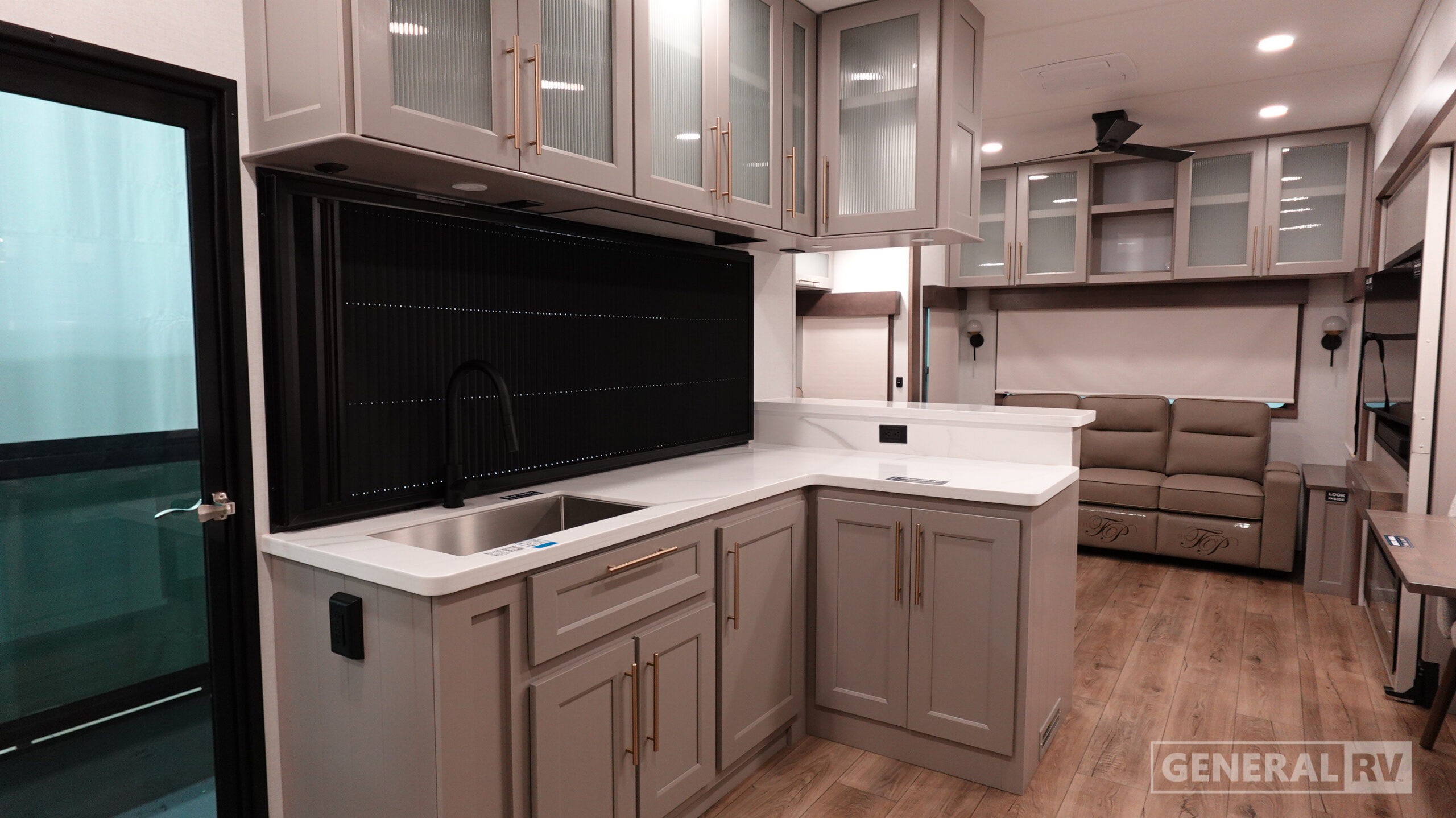 2026 Alliance RV Paradigm 388SP for Sale