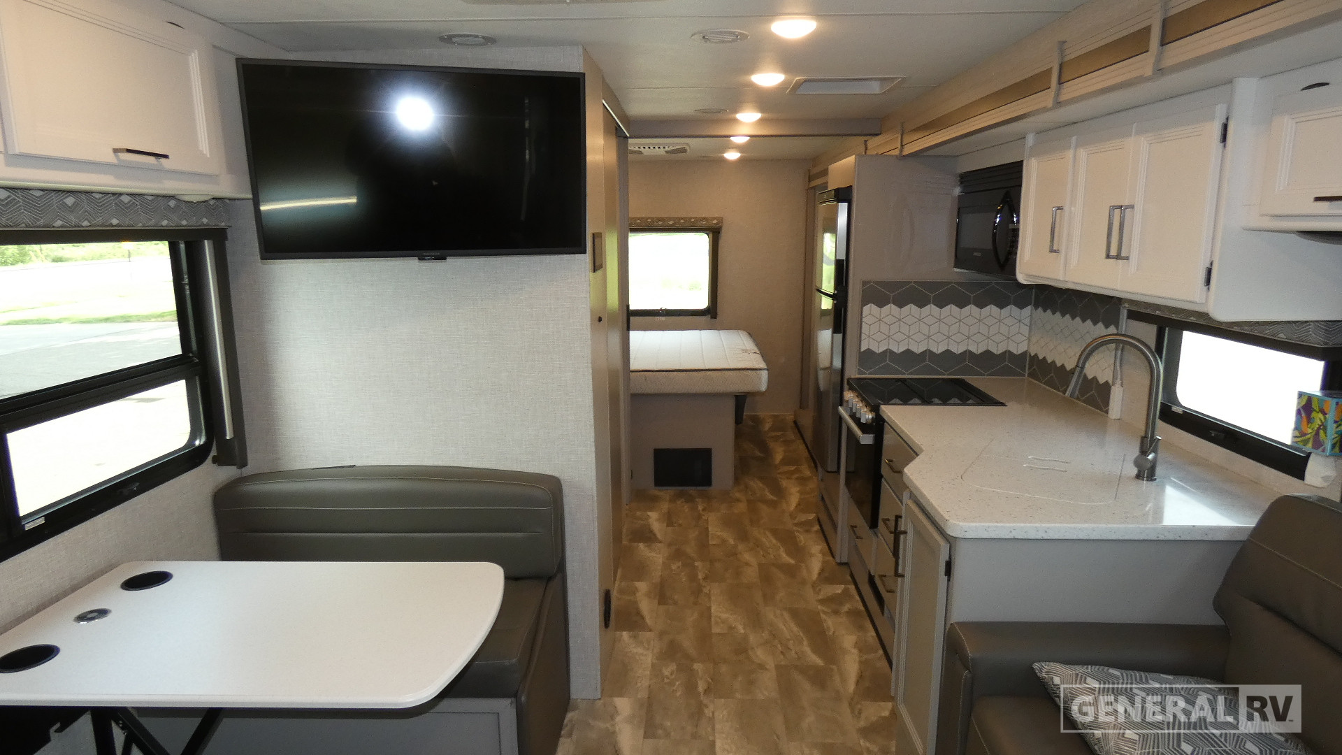 2024 Thor Motor Coach Twist 2LB for Sale