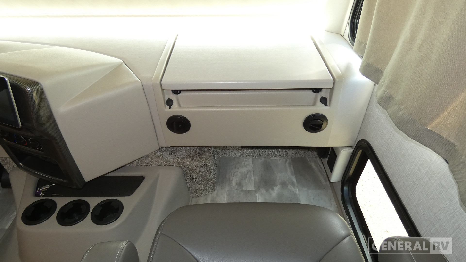 2024 Thor Motor Coach Twist 2LB for Sale