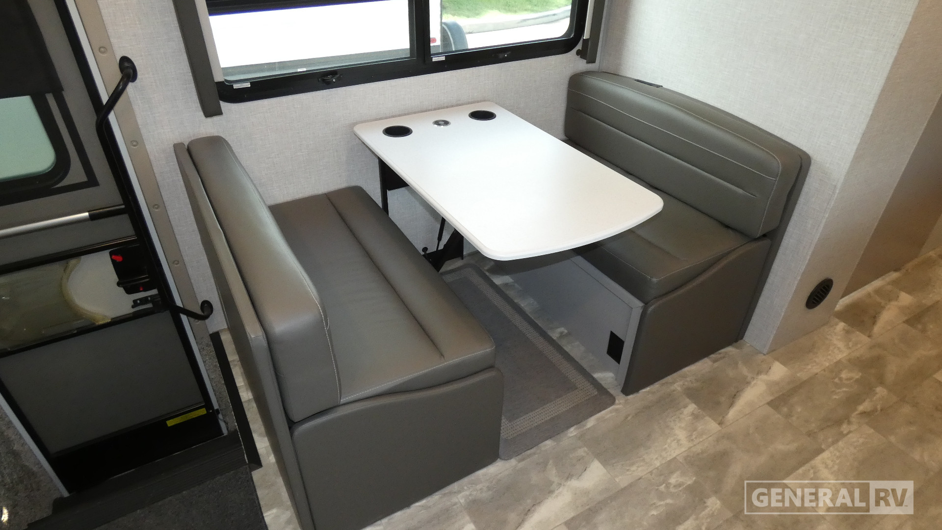 2024 Thor Motor Coach Twist 2LB for Sale