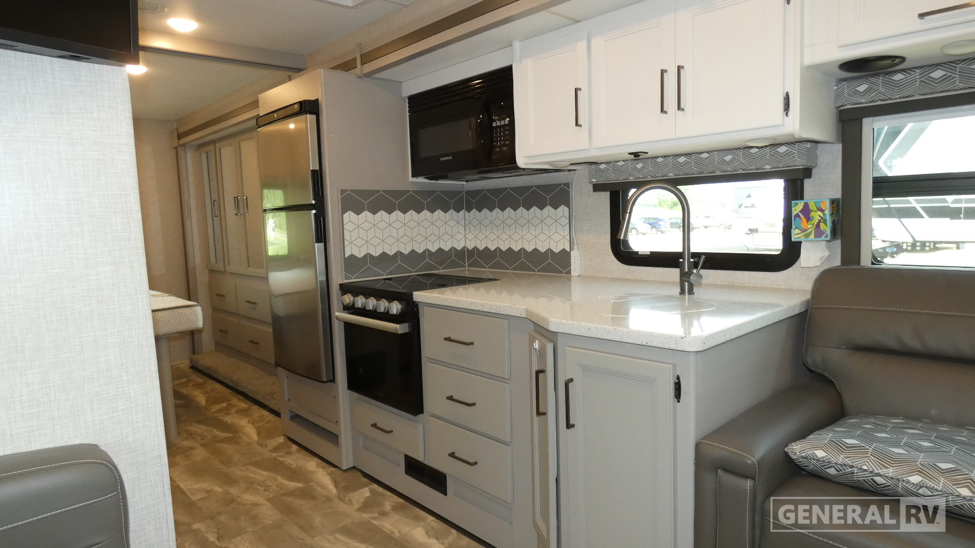 2024 Thor Motor Coach Twist 2LB for Sale
