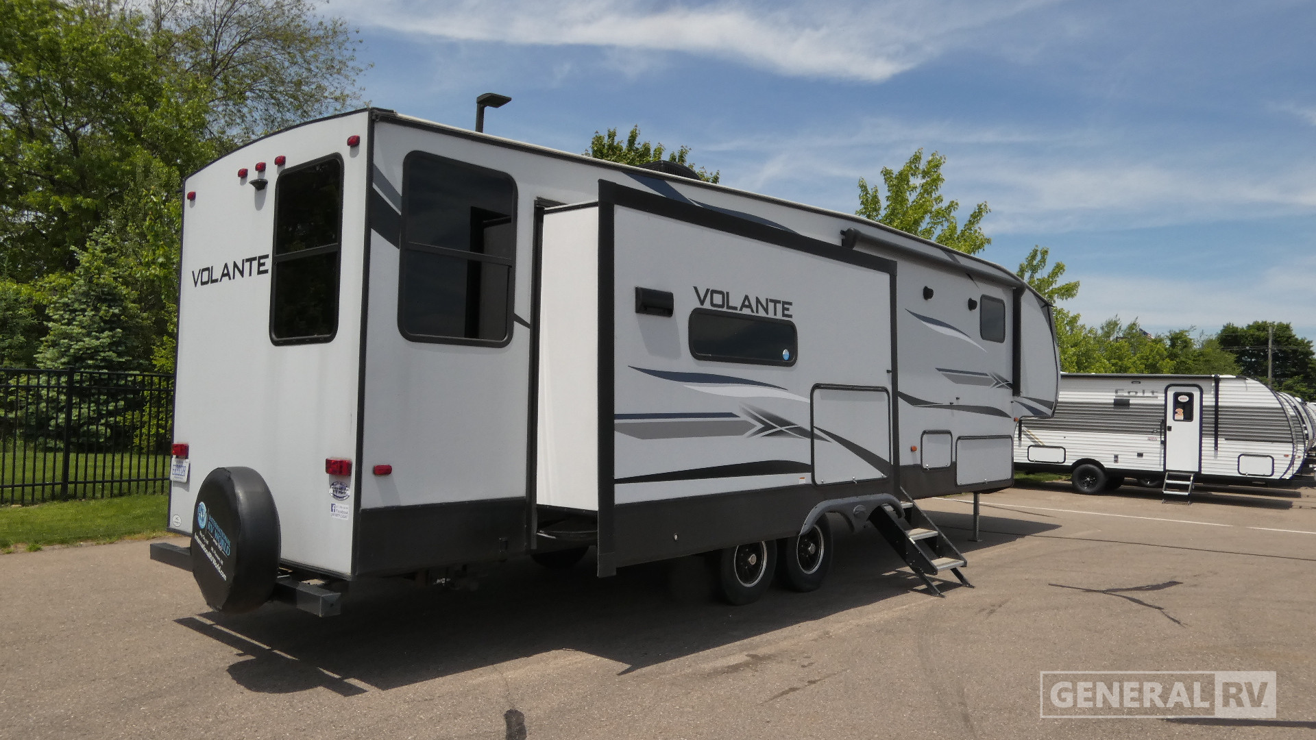 2020 CrossRoads Volante 5th Wheel VL326RK for Sale