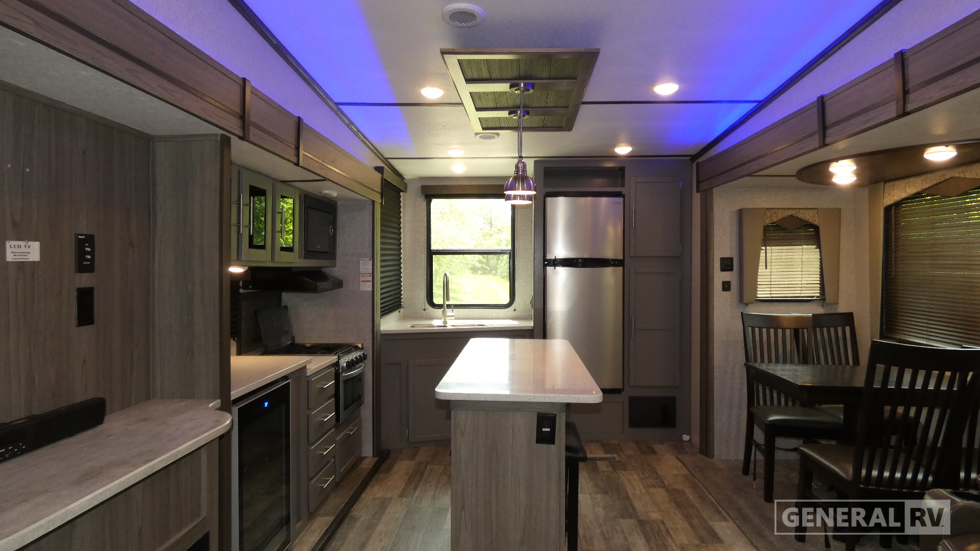 2020 CrossRoads Volante 5th Wheel VL326RK for Sale