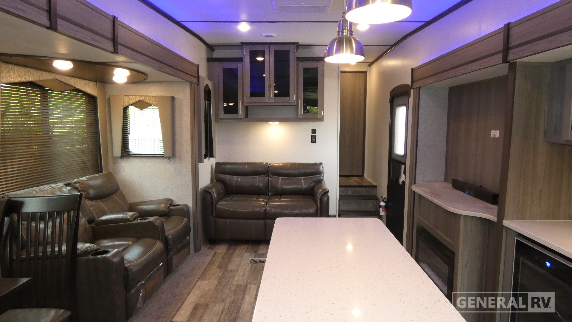 2020 CrossRoads Volante 5th Wheel VL326RK for Sale