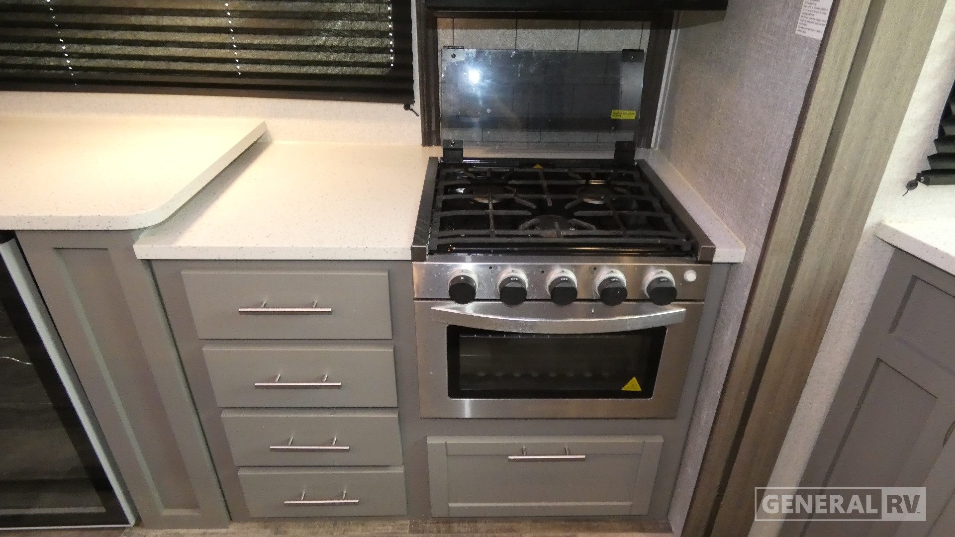 2020 CrossRoads Volante 5th Wheel VL326RK for Sale