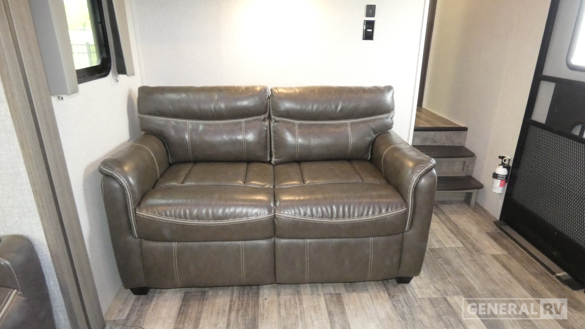 2020 CrossRoads Volante 5th Wheel VL326RK for Sale