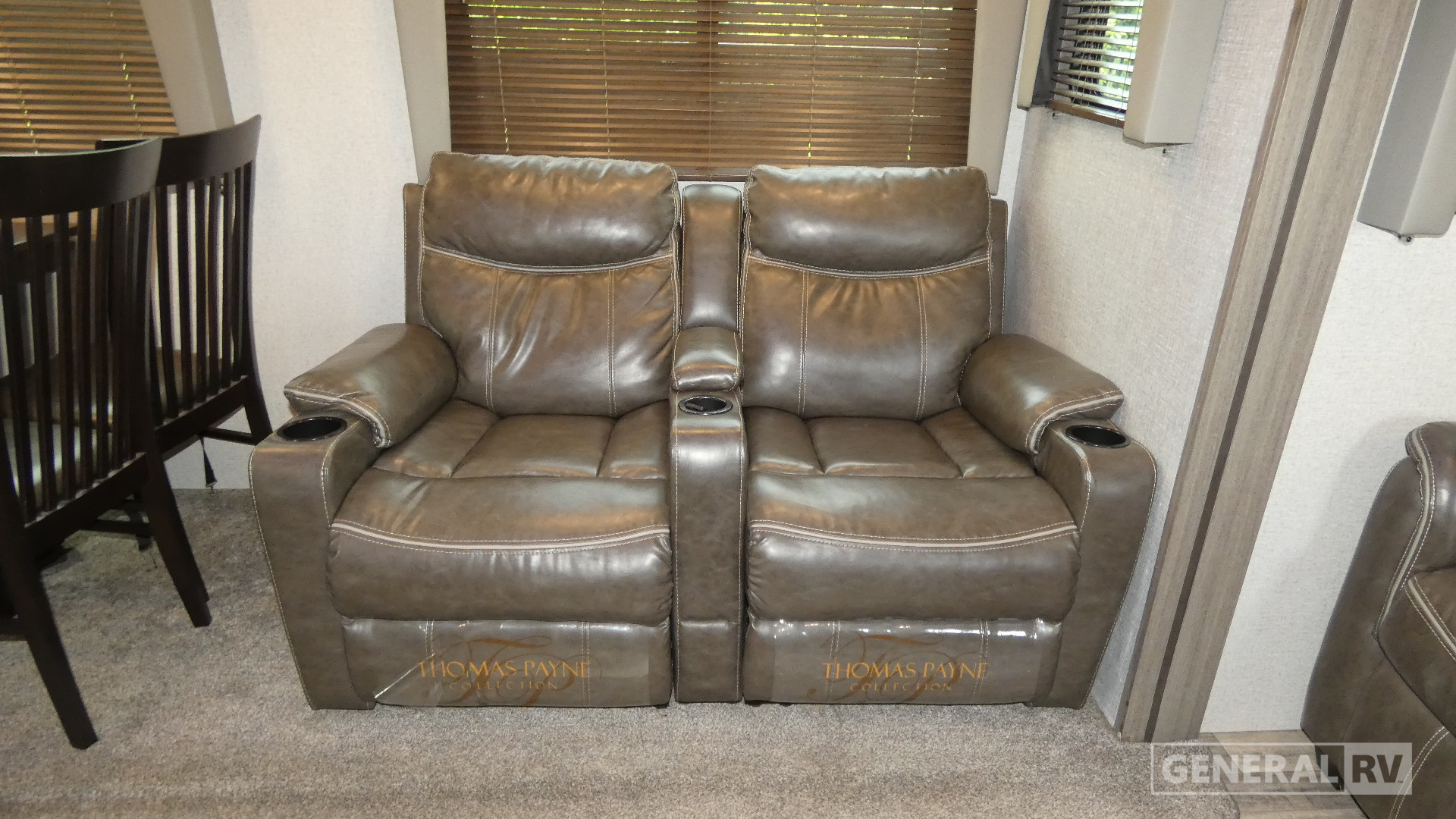 2020 CrossRoads Volante 5th Wheel VL326RK for Sale