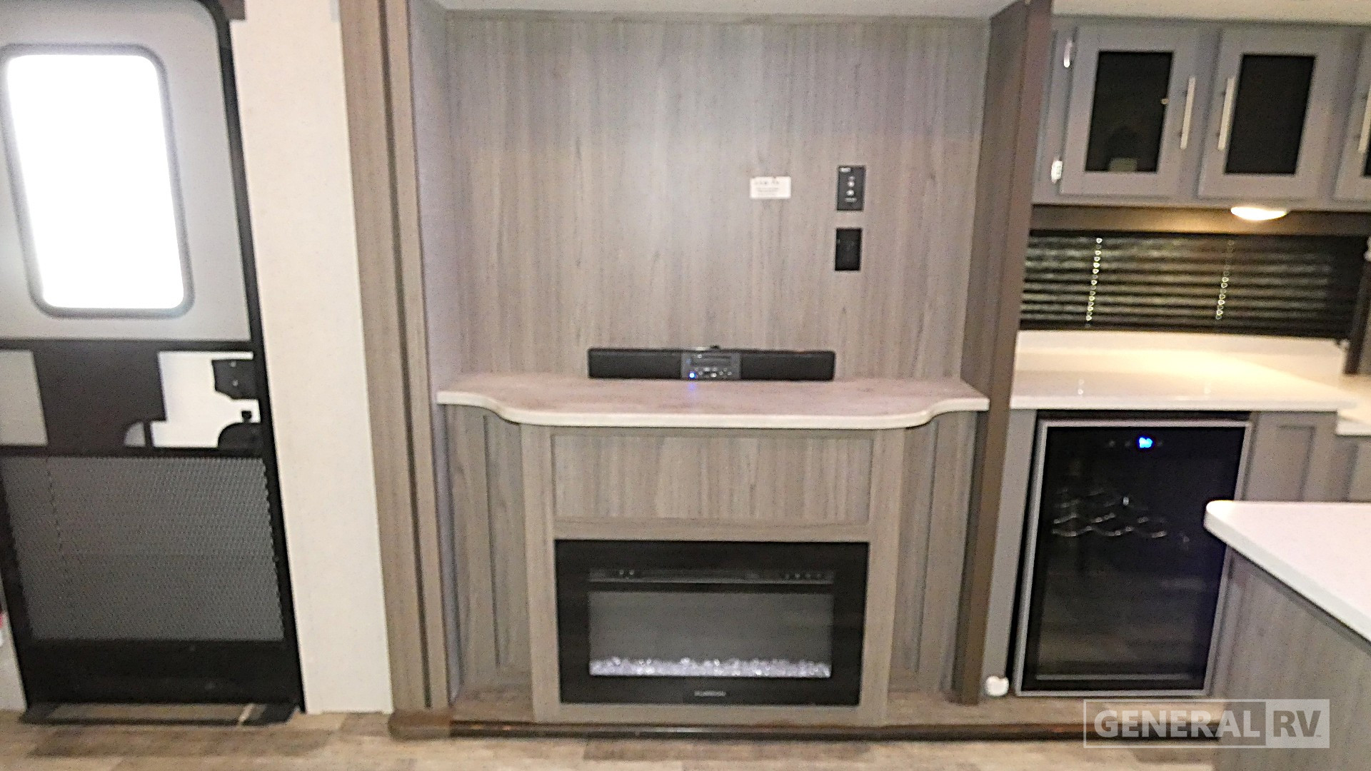 2020 CrossRoads Volante 5th Wheel VL326RK for Sale
