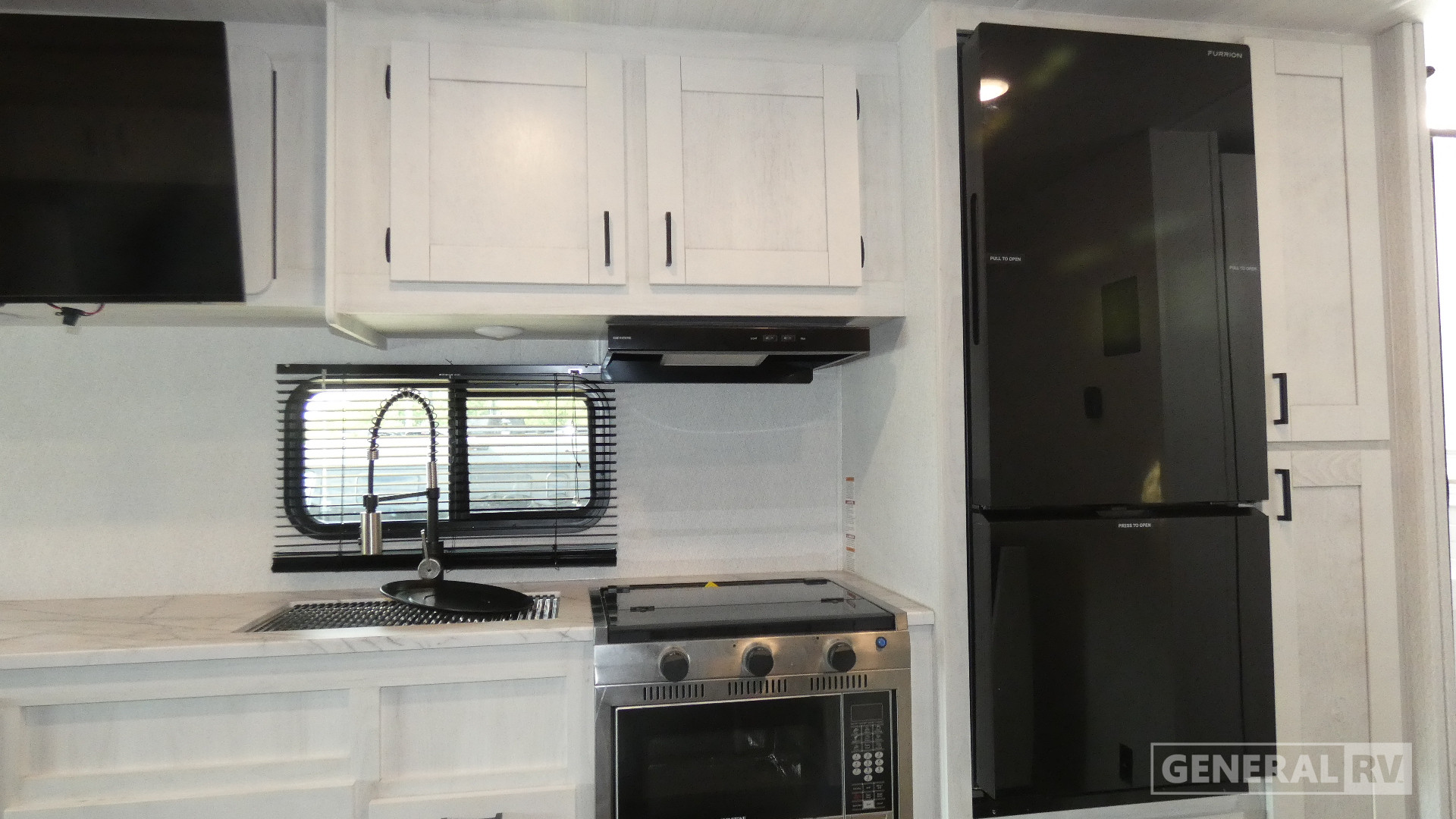 2025 East To West Entrada 2950OK for Sale