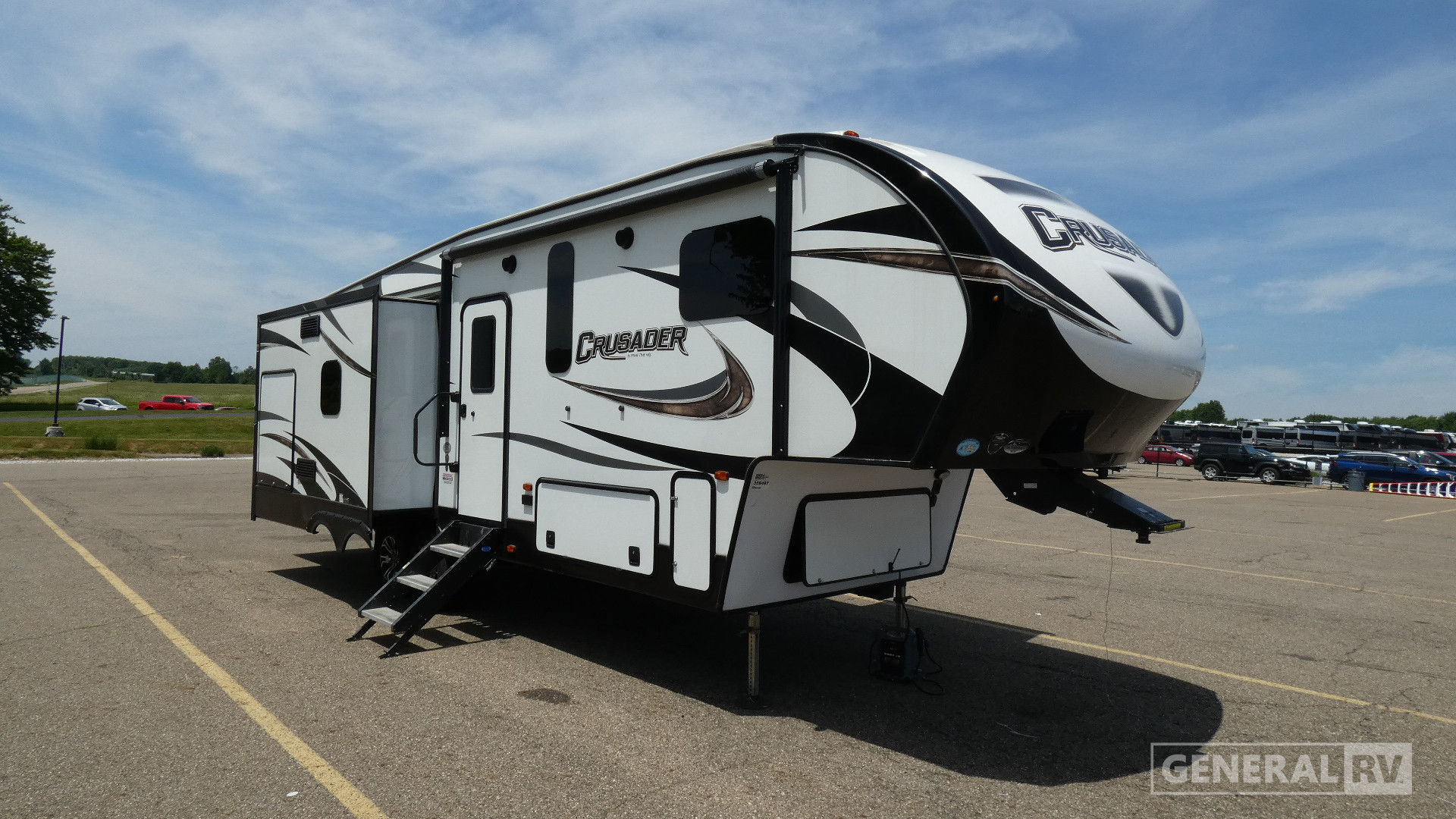2018 Prime Time Manufacturing Crusader 297RSK for Sale in North Canton, OH
