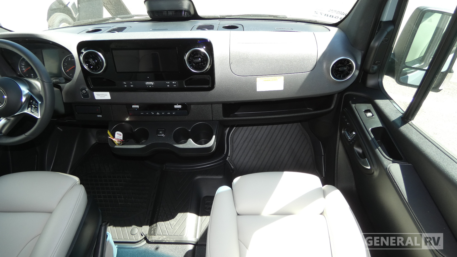 2027 Turismo-ion
