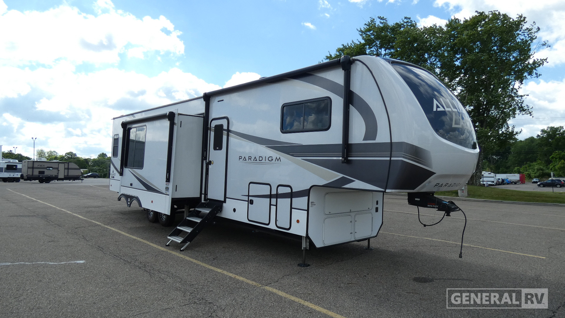 2024 Alliance RV Paradigm 395DS for Sale in North Canton, OH
