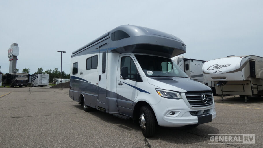 2021 WINNEBAGO 24V